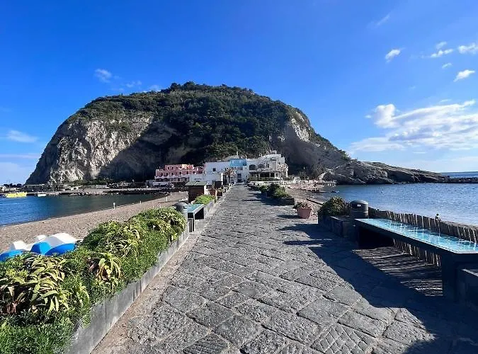 Bluoltremare * Sant'Angelo (Isola d'Ischia)