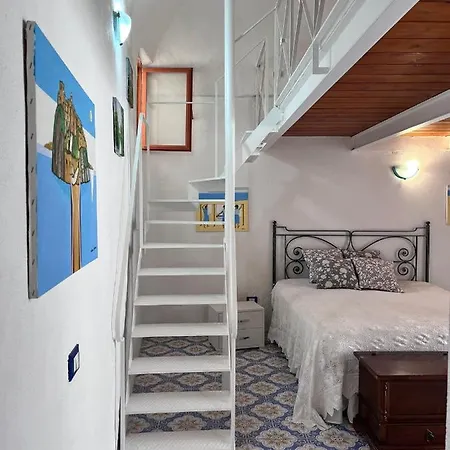 Bluoltremare * Sant'Angelo (Isola d'Ischia)