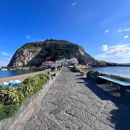Bluoltremare * Sant'Angelo (Isola d'Ischia)
