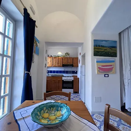 Bluoltremare * Sant'Angelo (Isola d'Ischia)